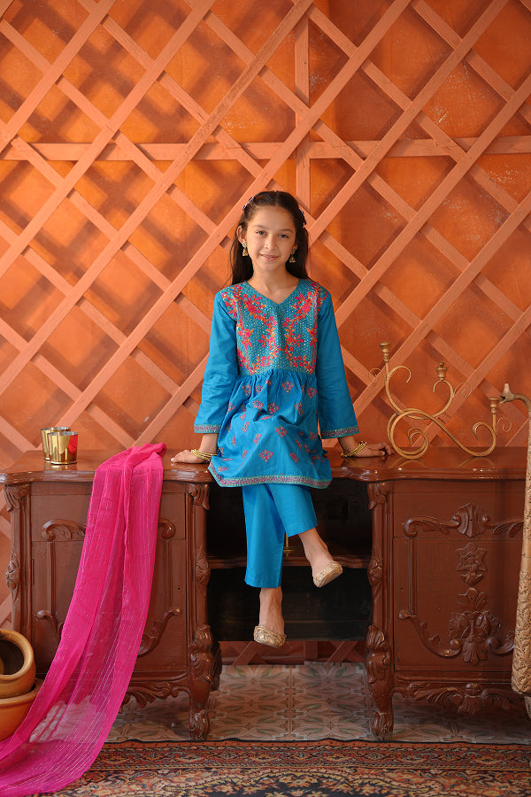 The Sapphire Splash (Blue with Pink Dupatta)