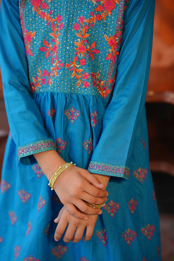 The Sapphire Splash (Blue with Pink Dupatta)