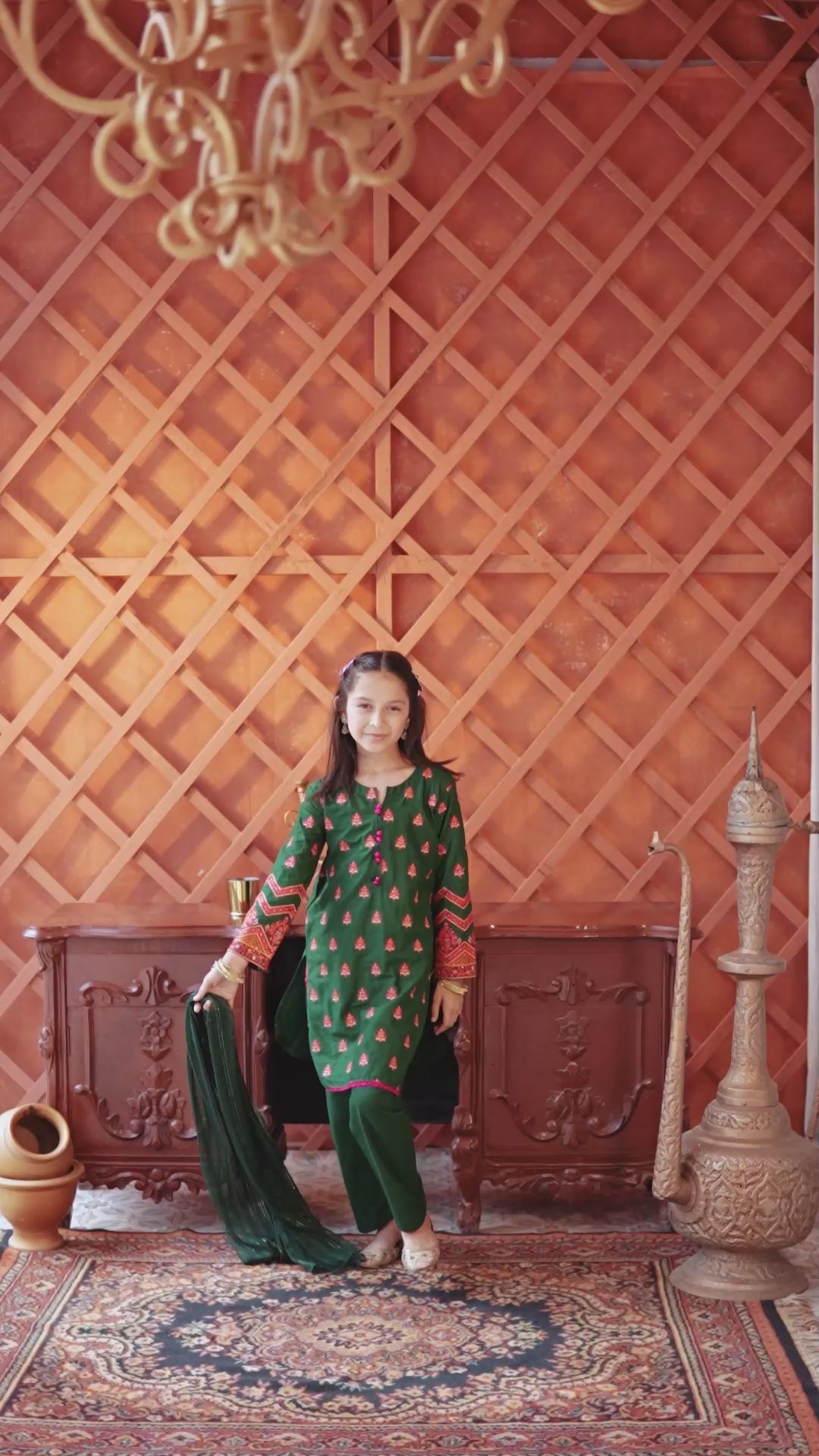 Emerald Petal Set (Green)